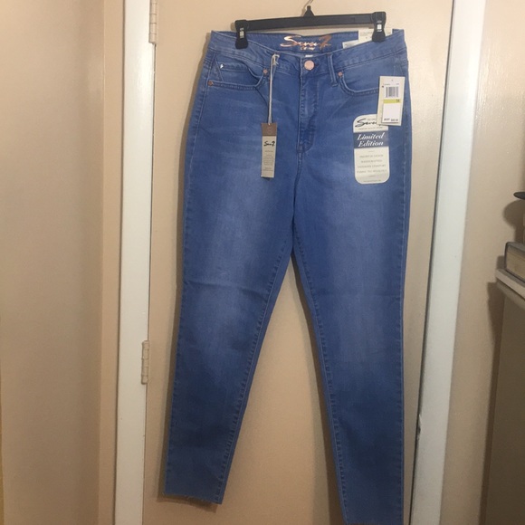 Seven7 Denim - Seven Limited Edition Ultra High Rise Skin…
